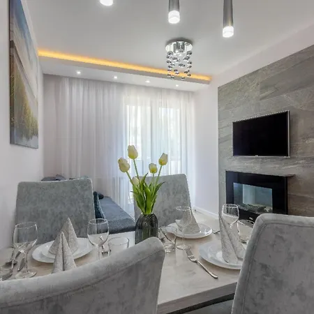 Ostsee-ferienwohnung Bianco 8 Mit Kamin * سفينويتشي