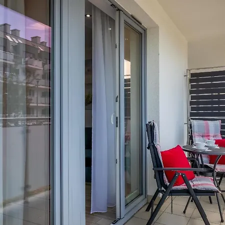 Apartment Ostsee-ferienwohnung Bianco 8 Mit Kamin